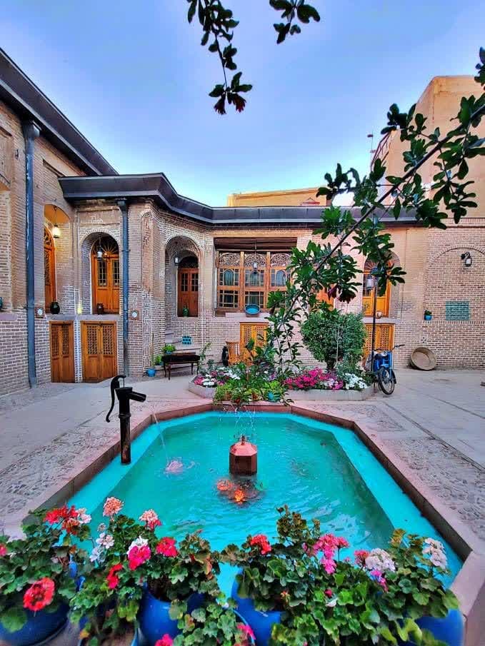 بومگردی سنتی در قزوین - نقشینه