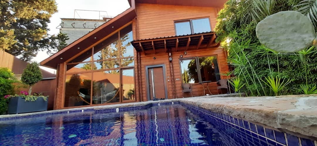 اجاره ویلا استخرروباز با آبگرم در رامسر