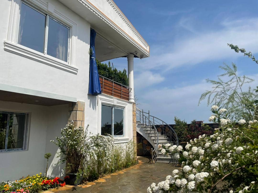 اجاره ویلا ساحلی با استخر روباز در فرهنگ رامسر