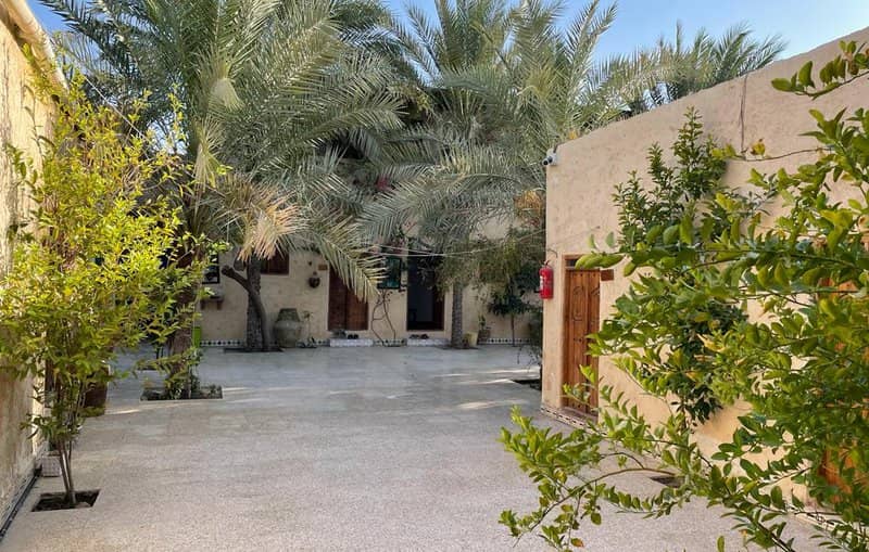 اجاره خانه سنتی نزدیک به دریا3 نفره کف خواب درطبل قشم - خنیزی