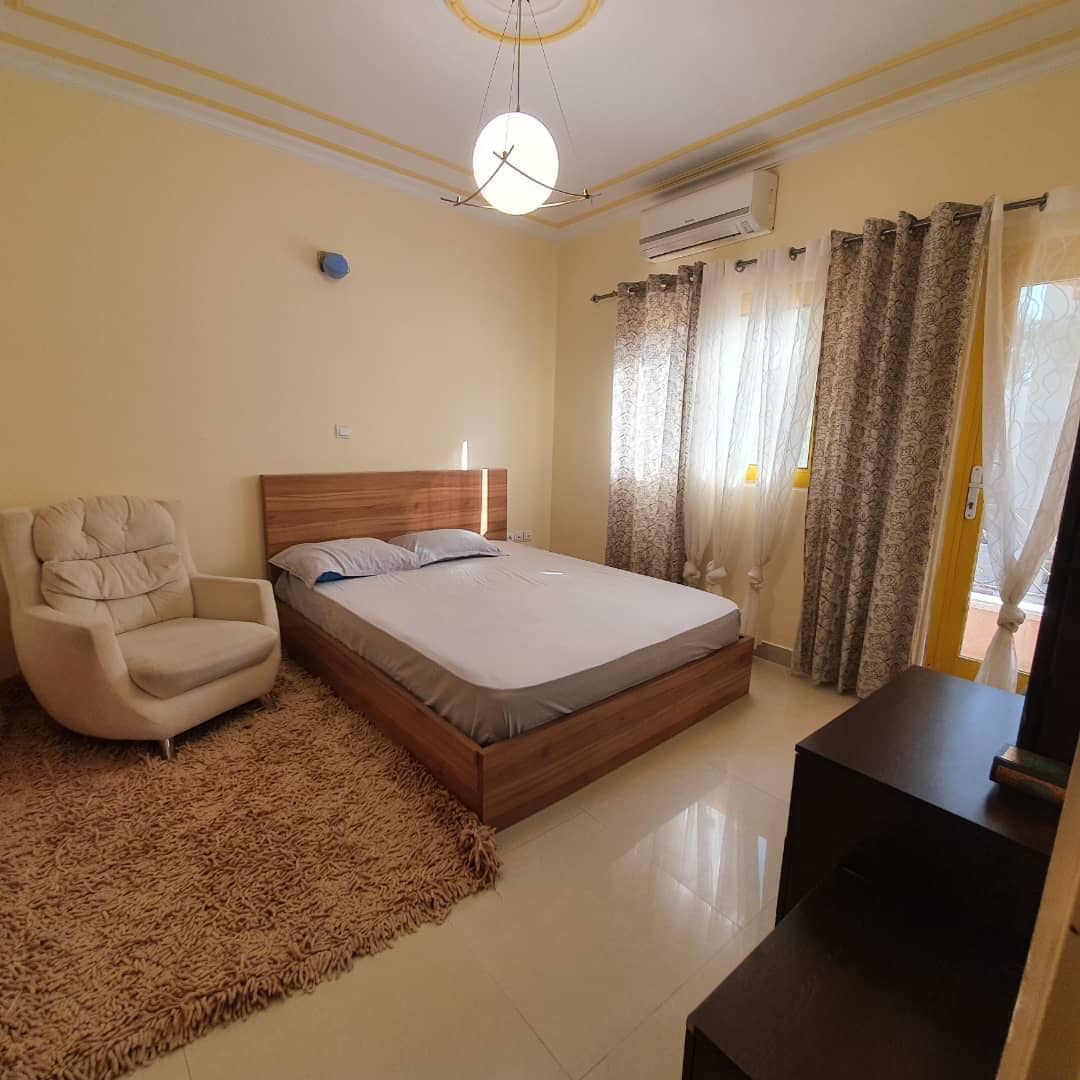 اجاره آپارتمان مبله در فاز 4 صدف دوخوابه طبقه ی دو