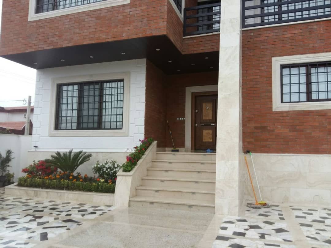 اجاره ویلا ساحلی سه خوابه با استخر سرپوشیده در متل قو