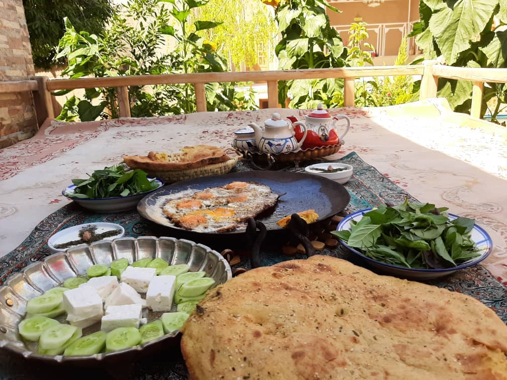 اجاره بوم گردی سنتی در مهریز یزد | واحد 3تخته همکف