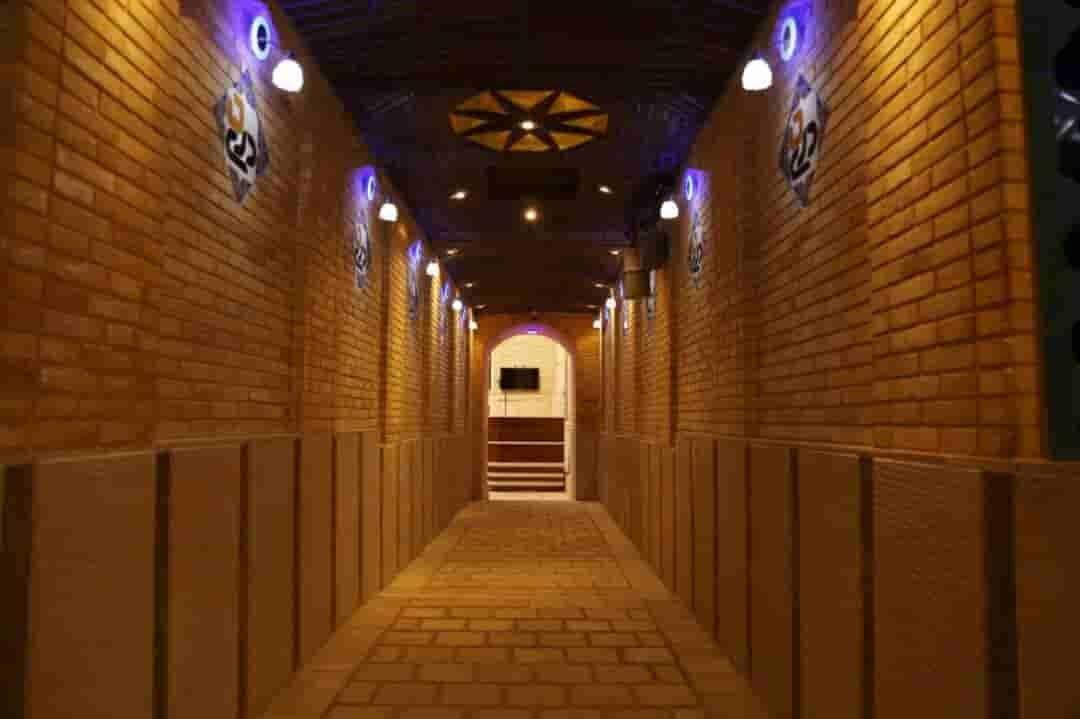 عکس اجاره اتاق سنتی در 9 دی شیراز - اتاق سه تخته آینه