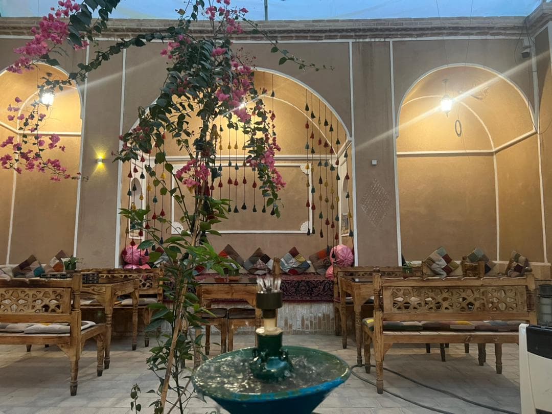 اجاره اتاق سنتی در بلوار امام یزد - ارکیده