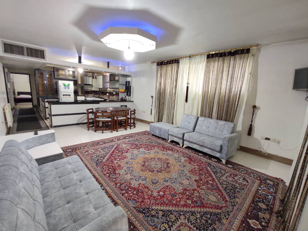 اجاره آپارتمان دو خوابه در بلوار هفت تنان شیراز