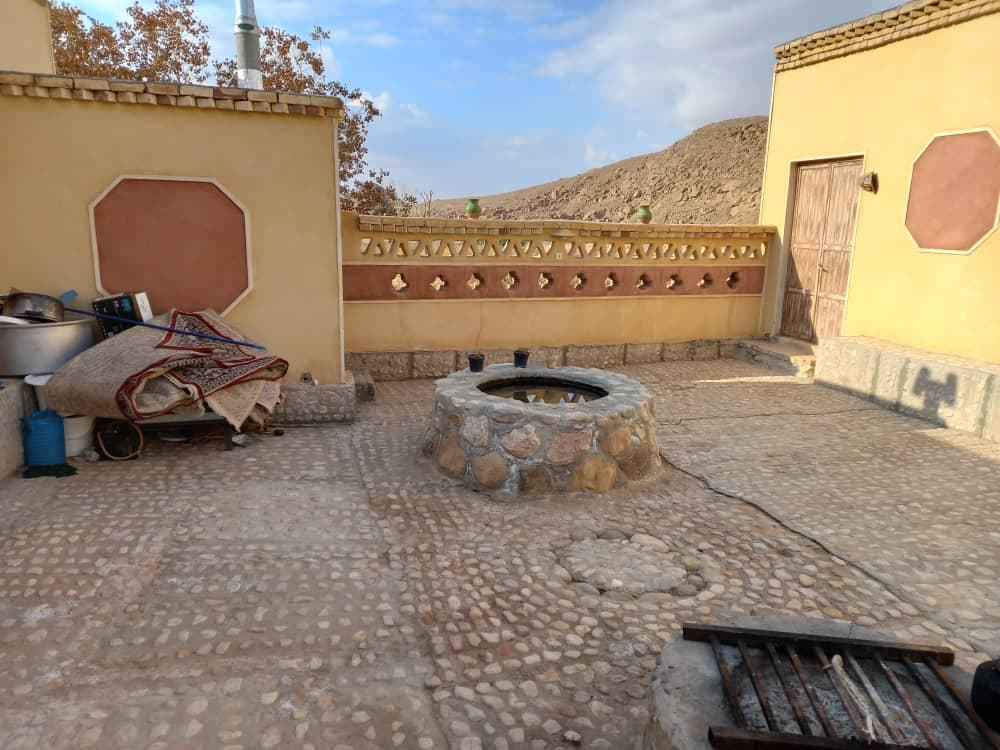 اجاره اتاق سنتی در آبگرم خورو بیابانک - اتاق 4