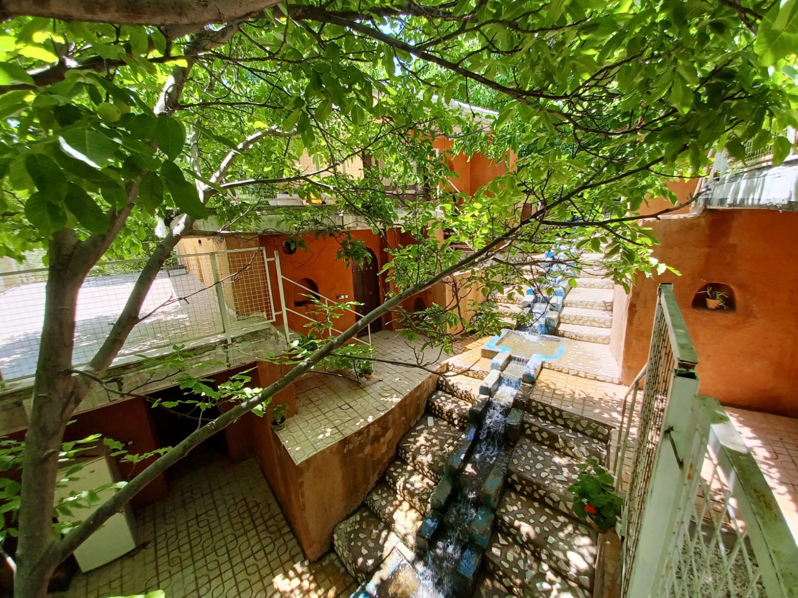 سوئیت سنتی در کهکران - سپیدان