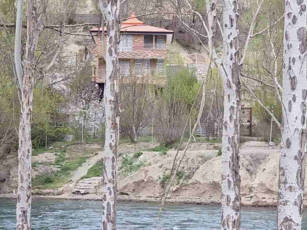 عکس ویلا آپارتمانی لب آب در روستای حجت آباد چادگان - واحد یک