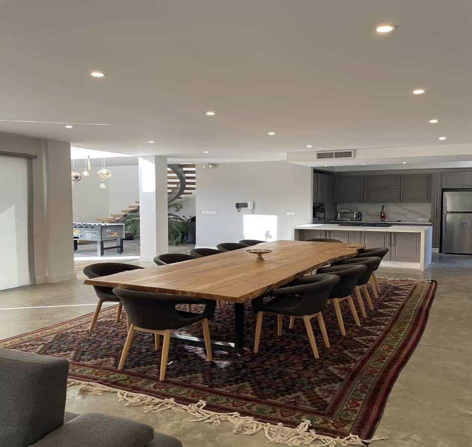 اجاره ویلا با جکوزی آبگرم و استخر در قلات - شیراز