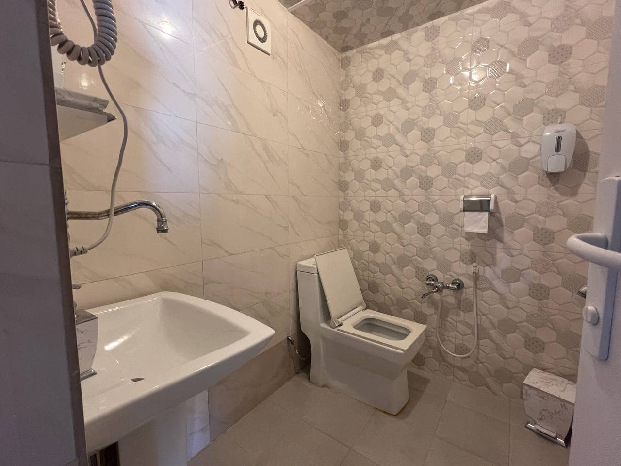 اجاره اقامتگاه در سهیلی قشم - دوتخته 102