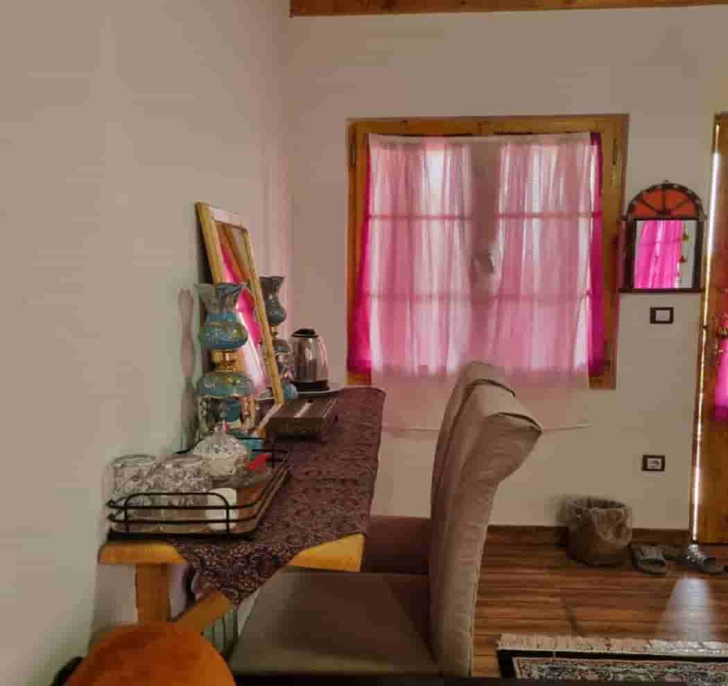عکس اتاق بوم گردی در روستای لیشاوندان رشت - دو تخته ویو برکه آب