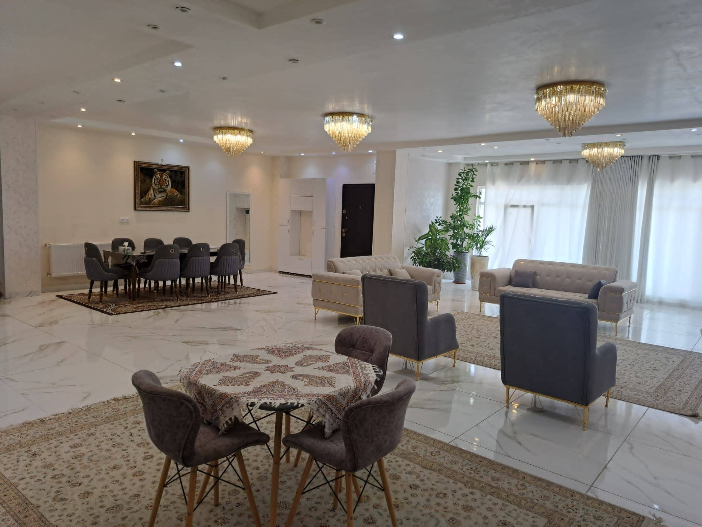 اجاره ویلا دوبلکس با استخر آبگرم در صدرا شیراز - ونیز