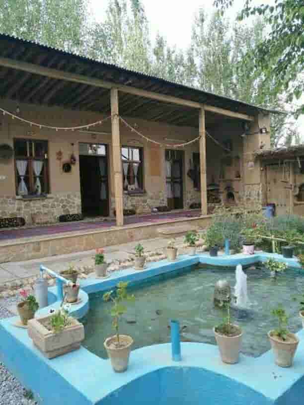 عکس اجاره اقامتگاه بومگردی در هفشجان با امکانات عالی و سرویس سفارش غذا