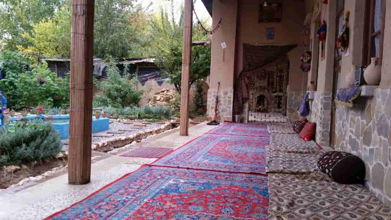عکس اجاره اقامتگاه بومگردی در هفشجان با امکانات عالی و سرویس سفارش غذا