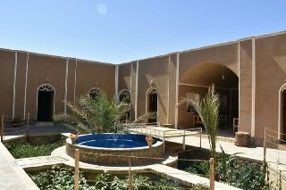 اجاره اقامتگاه بومگردی در خور - اتاق 9