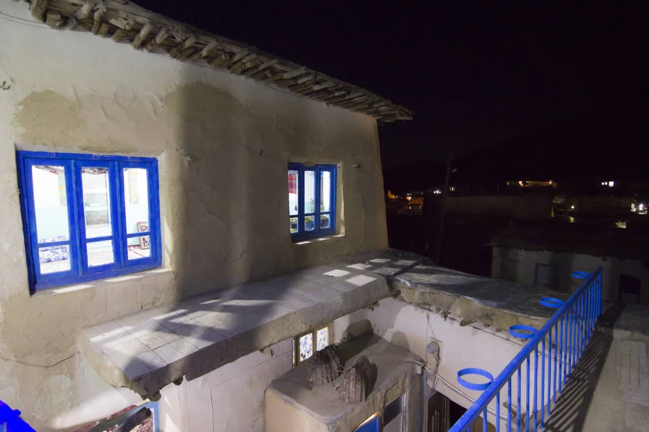 اجاره اقامتگاه بومگردی بخش دینور صحنه-اتاق 15 متری