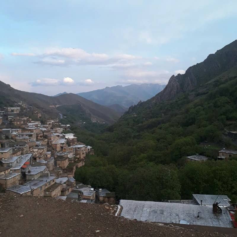 اجاره اقامتگاه بومگردی و خانه روستایی در گلین سنندج-باران اتاق 1