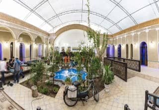 اجاره اتاق سنتی در مسجد جامع یزد -دوتخته