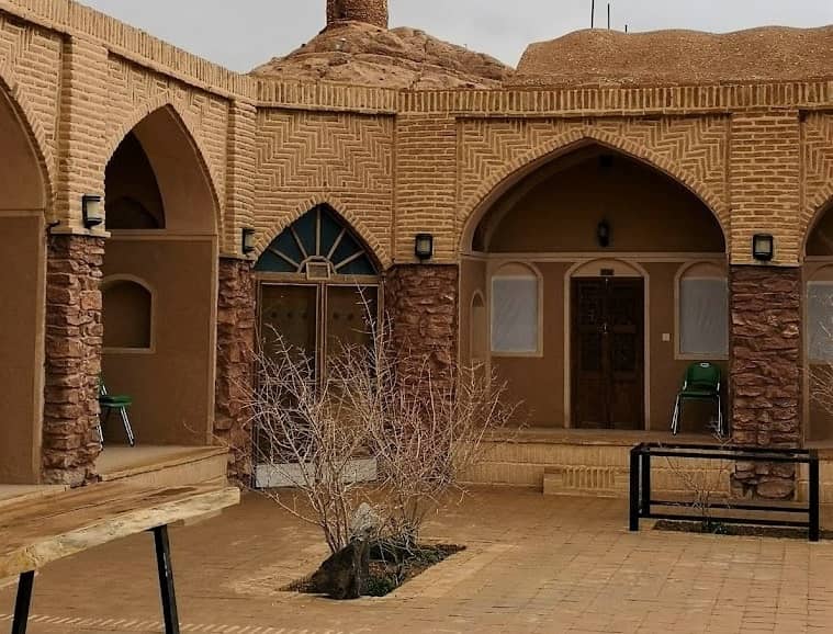 اجاره اتاق 5نفره کویری در انارک اصفهان - 17