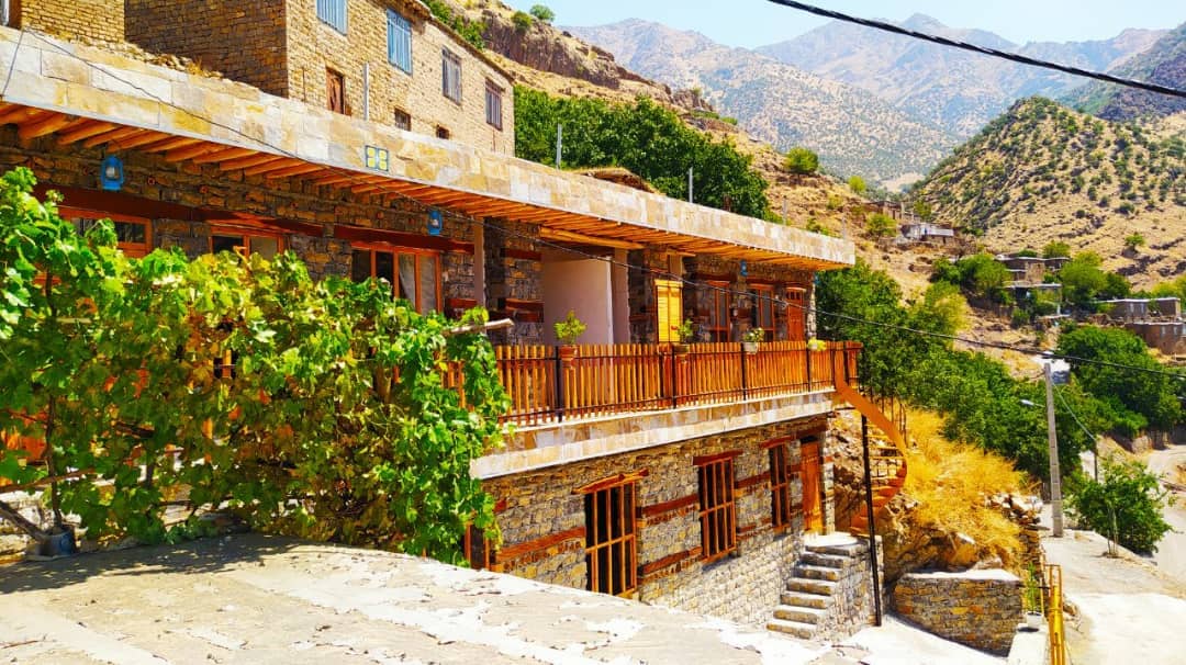 اجاره اقامتگاه بومگردی در روستای نجار پاوه - یک