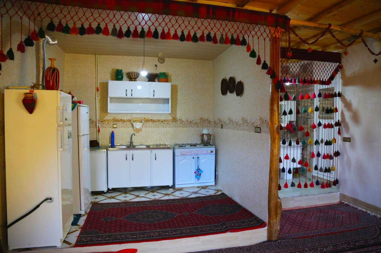 اجاره اقامتگاه بومگردی در روستای نجار پاوه - یک