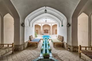 اجاره اقامتگاه سنتی شیک در کمال الملک کاشان - اتاق سهراب