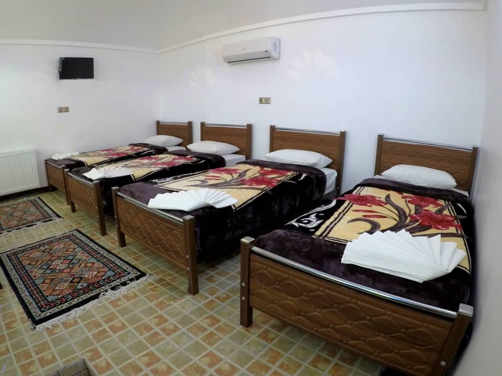 اجاره اقامتگاه بومگردی در کمال الملک کاشان - 4 تخته