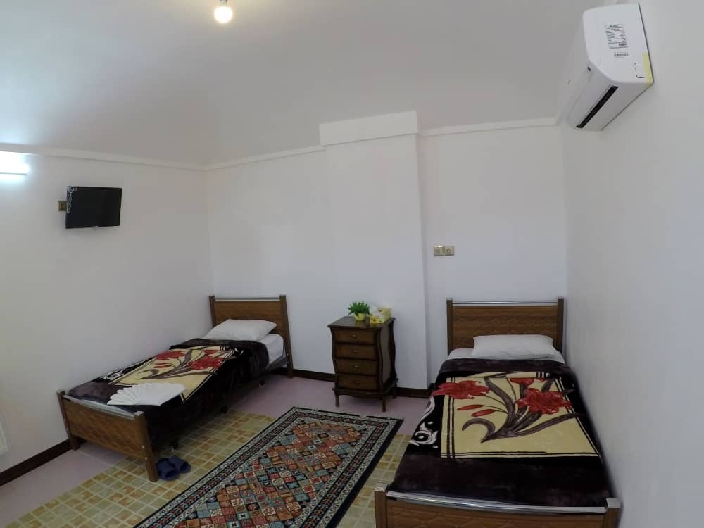 اجاره استراحتگاه بومگردی در کمال الملک کاشان - 2 تخته