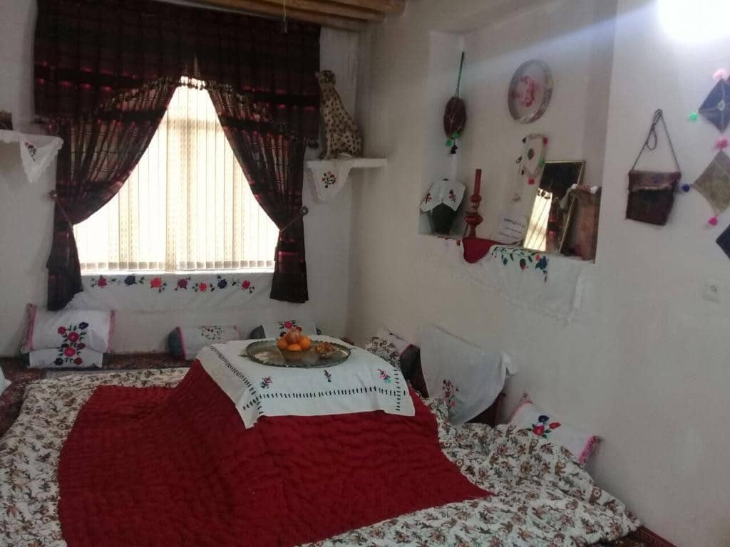 اجاره اتاق سنتی در قلعه بالا شاهرود - اتاق2