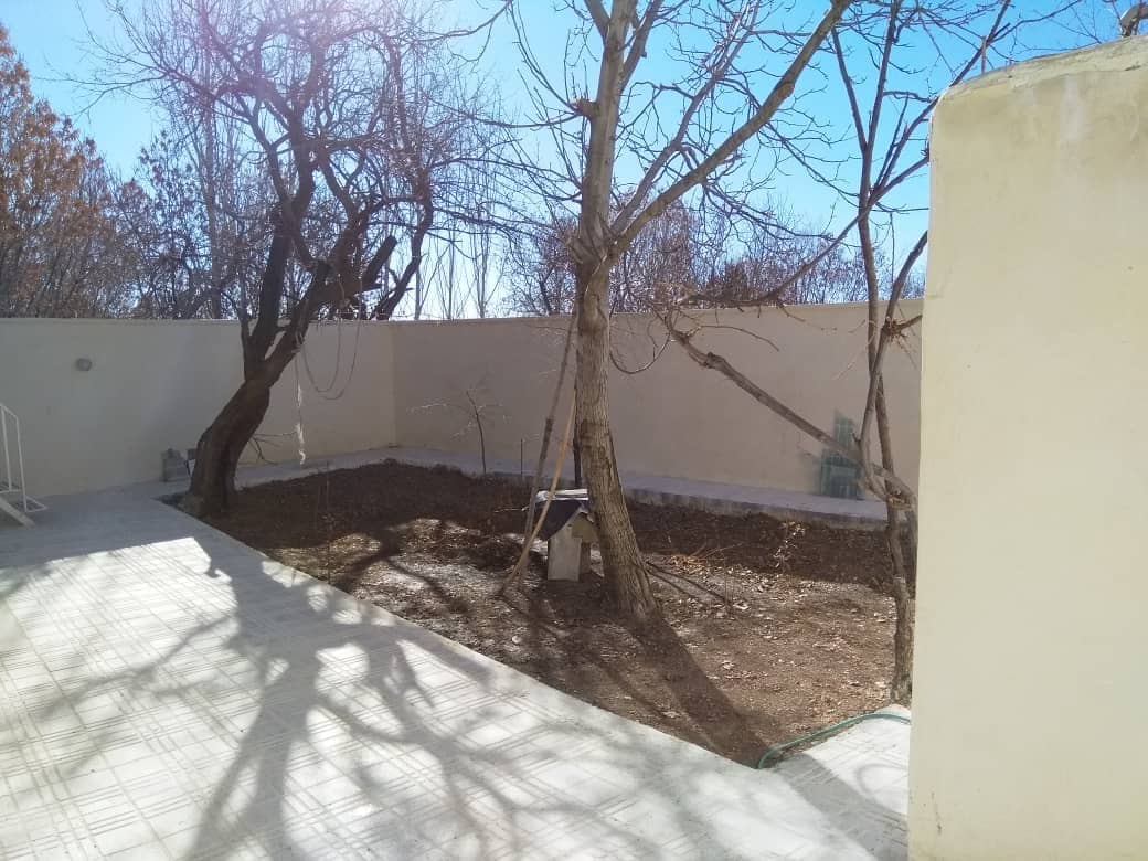 اجاره منزل ویلایی یک خوابه در خیابان مولوی سمیرم-همکف