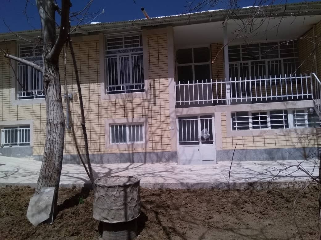 اجاره منزل ویلایی یک خوابه در خیابان مولوی سمیرم-همکف