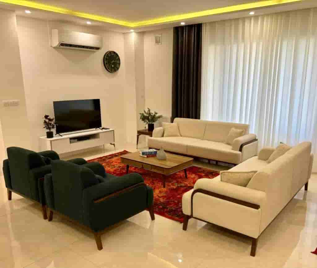 عکس آپارتمان مبله سه خواب در چوگیا شیراز - 1