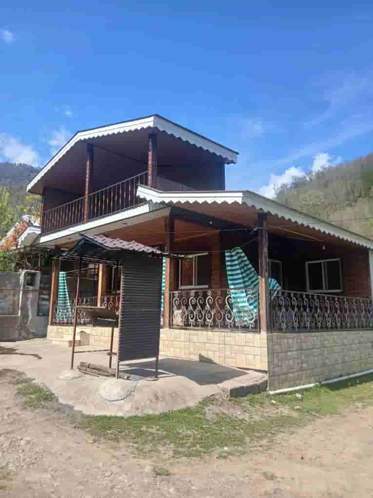 عکس کلبه چوبی جنگلی در روستای دیگا ماسال