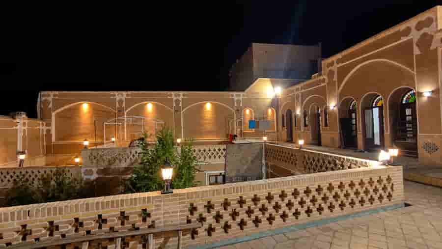 عکس اقامتگاه بومگردی در بافت تاریخی یزد