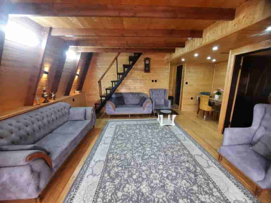 عکس کلبه سوئدی با استخر روباز آبگرم در بهشهر