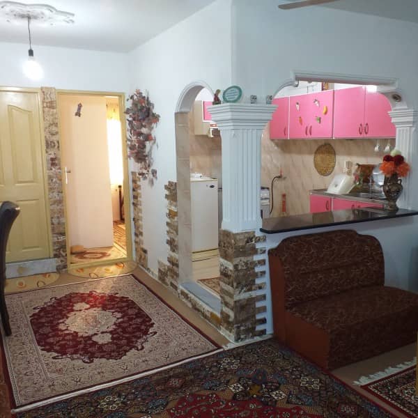 hostIntroImage-محمد صالح عزیزی