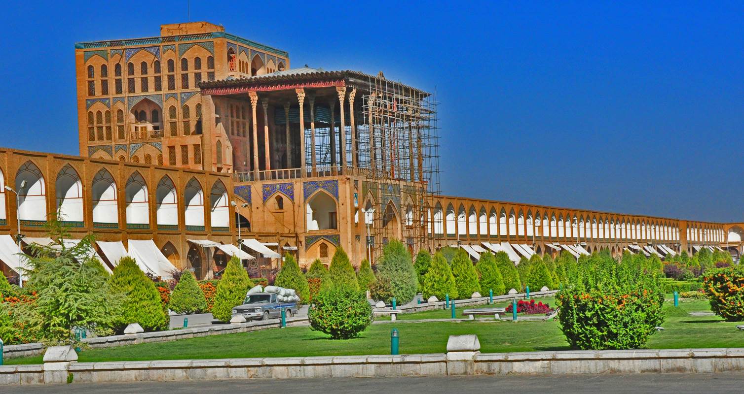 عالی قاپو