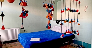 اجاره بومگردی سنتی سه تخته مستردار در شیراز - چپرخونه