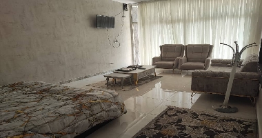اجاره سوئیت مبله در پل خواجو اصفهان-2