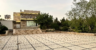 اجاره ویلا باغ دوبلکس با استخر آبگرم در صدرا شیراز - ونوس