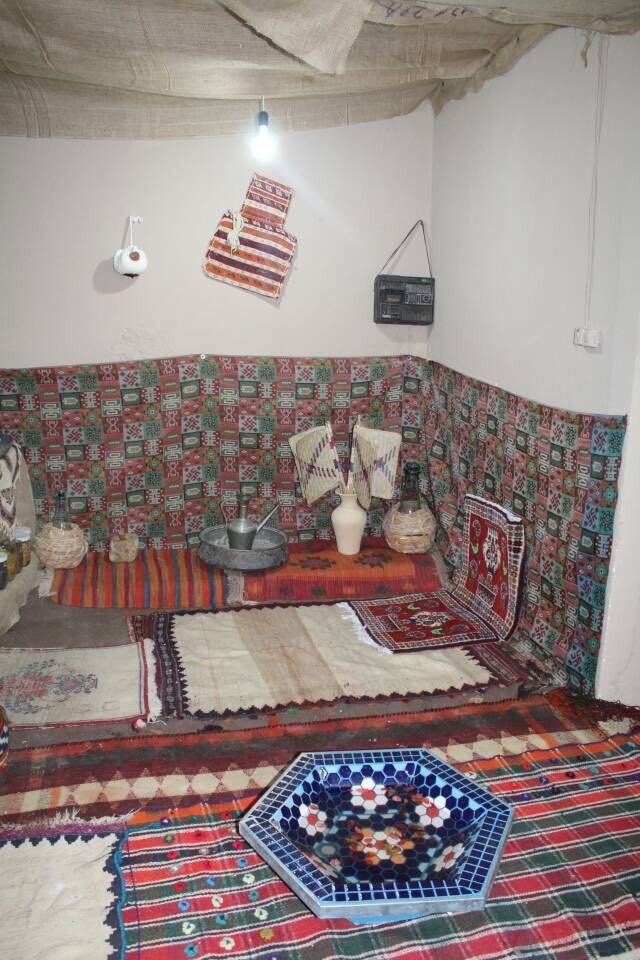 Eco-tourism پستو